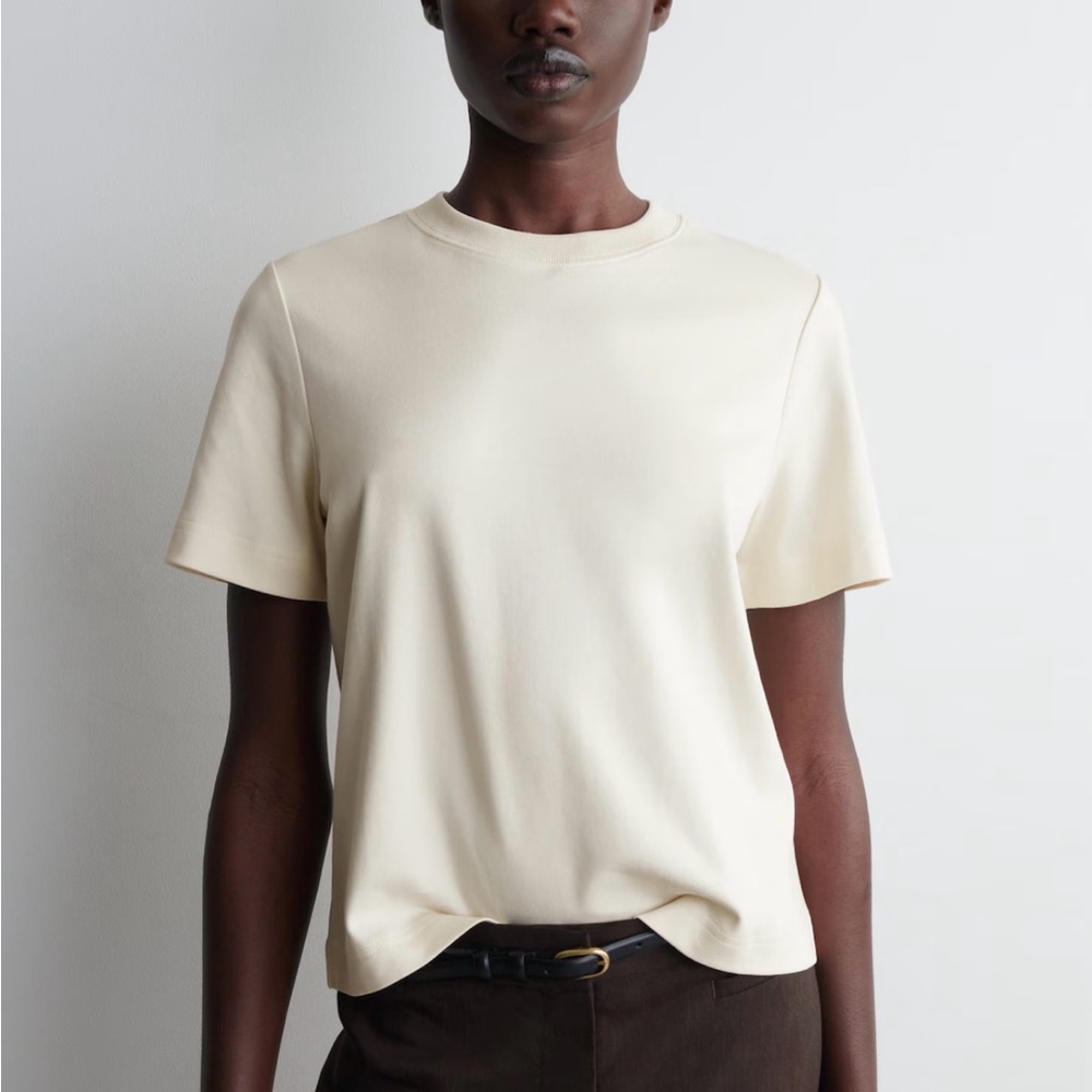 COS clean cut Tee beige M